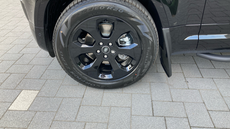 Land Rover Defender 3.0 D250 X-Dynamic SE 110 5dr Auto Diesel Estate